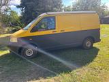 Volkswagen T5 - Volkswagen gelb