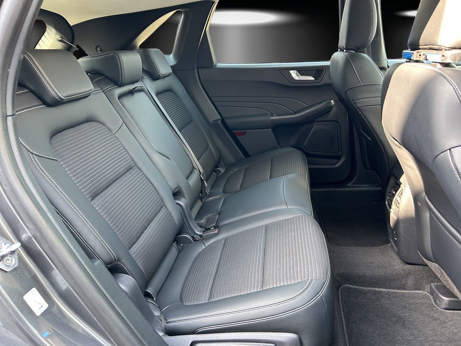 Fahrzeugabbildung Ford Kuga 2.5 Titanium X Aut./LED/KAMERA/NAVI/B&O/SHZ