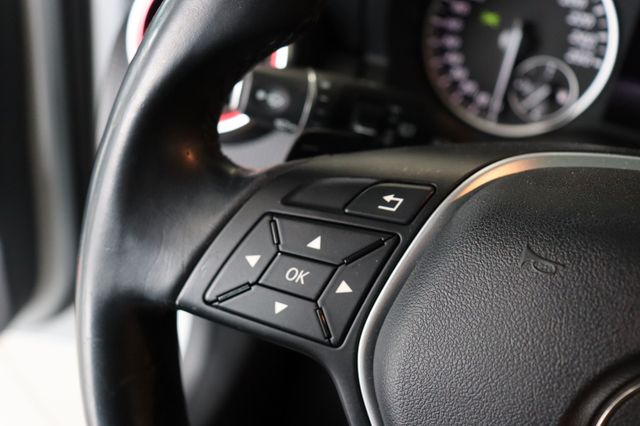 Fahrzeugabbildung Mercedes-Benz A 180 CDI / d BlueEfficiency|NAVI|PDC|TEMPOMAT|