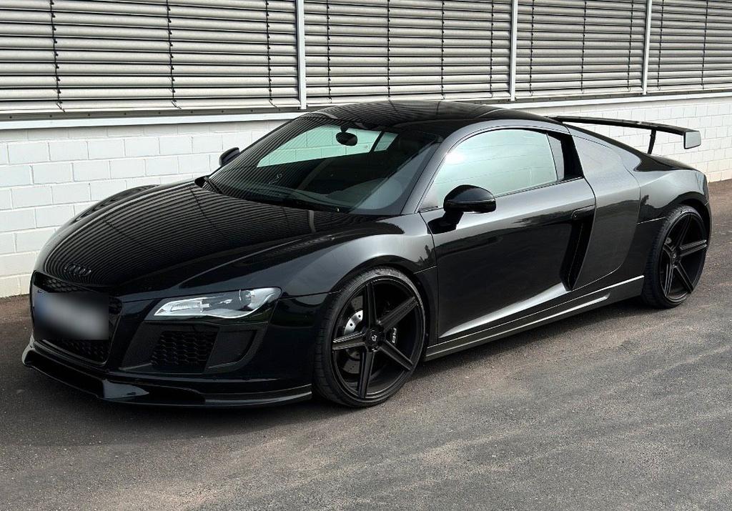Audi R8