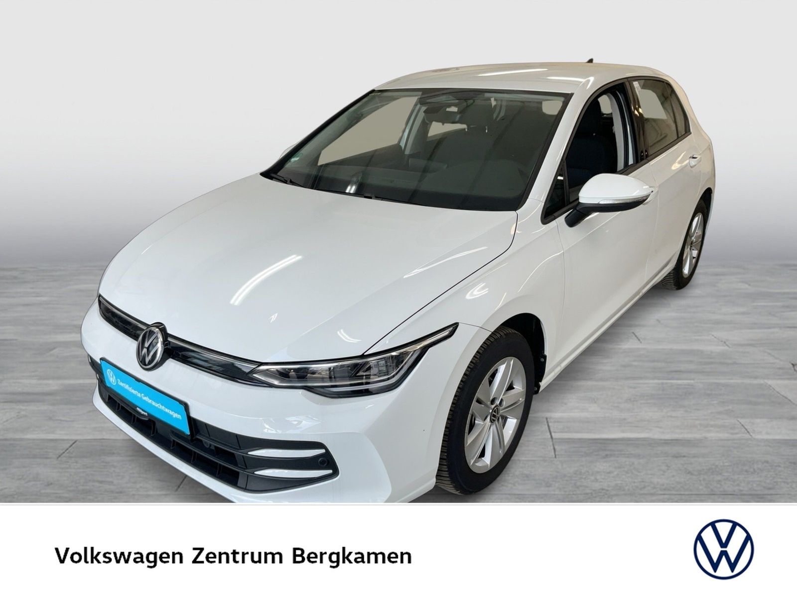 Volkswagen Golf VIII 1.5 eTSI LIFE CAM ACC CARPLAY SITZHEIZ foto 2