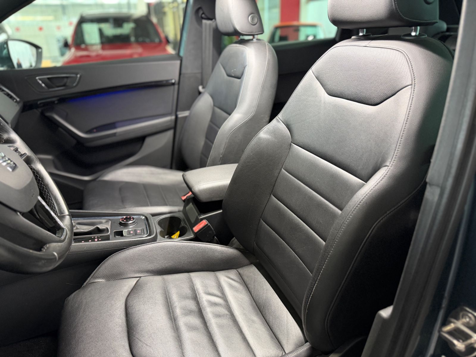 Fahrzeugabbildung SEAT Ateca 2.0 TDI Xcellence 4Drive 360°-Kamera ACC