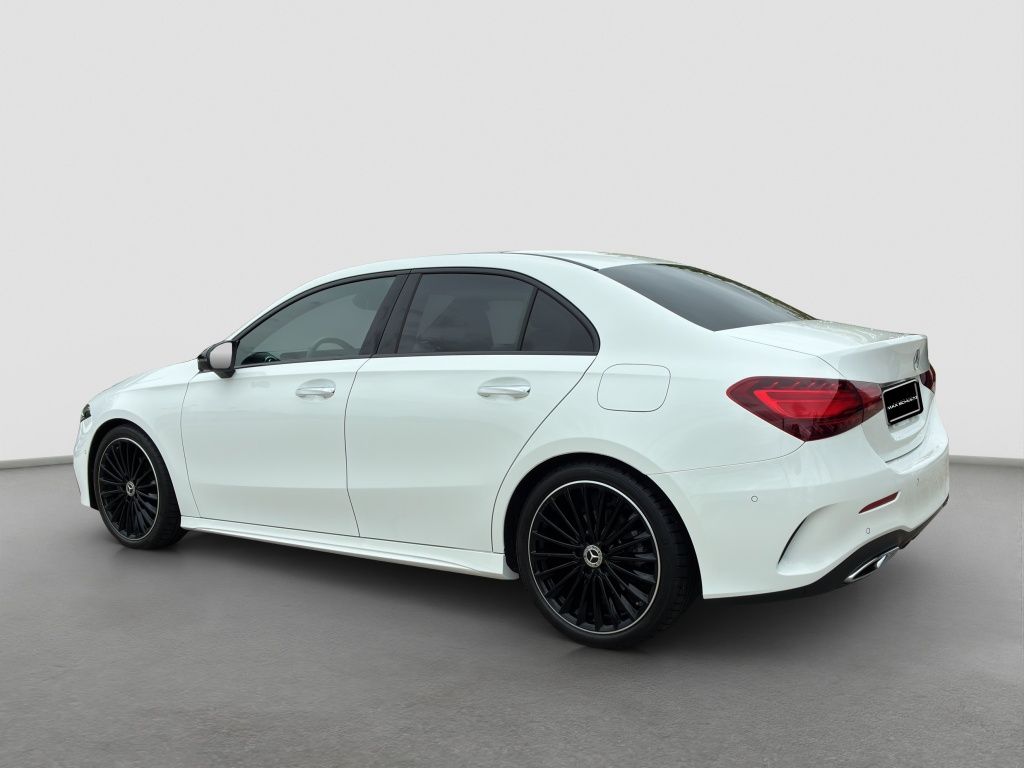 Fahrzeugabbildung Mercedes-Benz A 200 AMG PREMIUM+*NIGHT*PSD*HUD*M-BEAM*MEMORY*