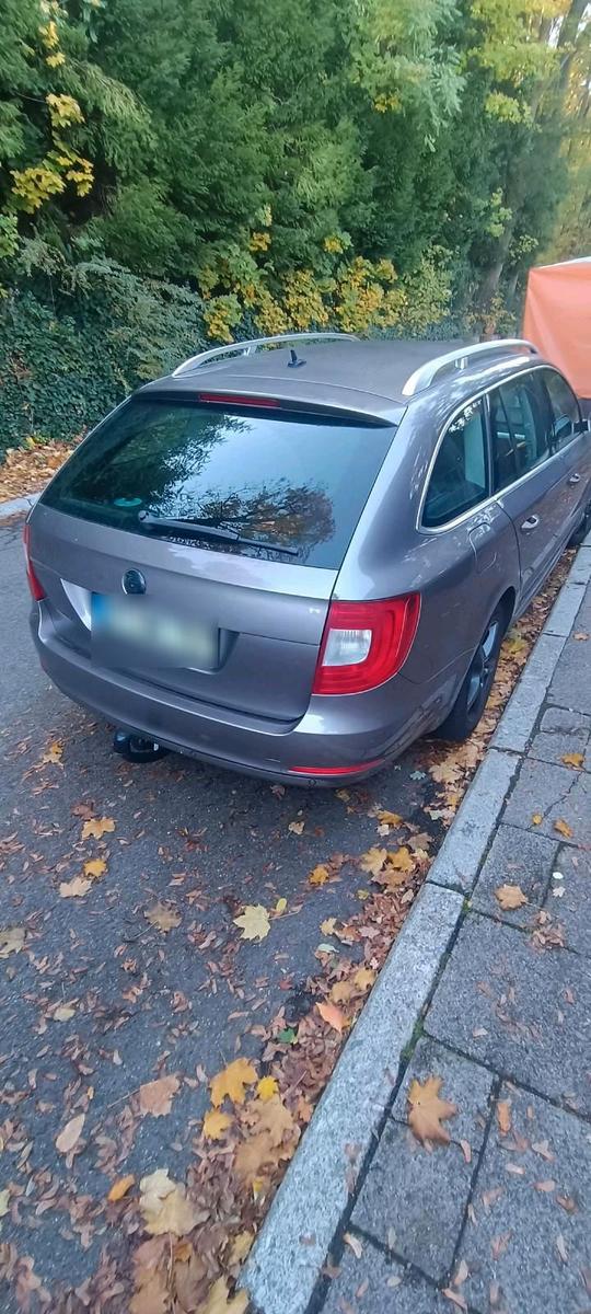 Skoda Superb 2010 — photo 5