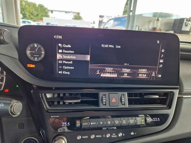 Lexus ES 300  h Busins – Line -Kamera – Bluetooth