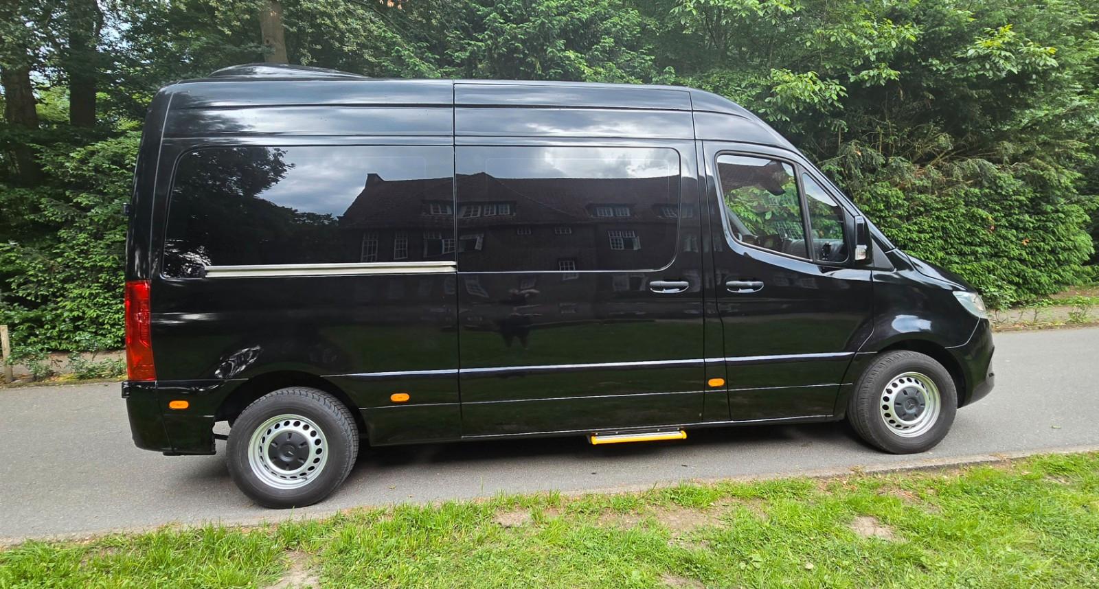 Mercedes-Benz Sprinter ViP Shuttle