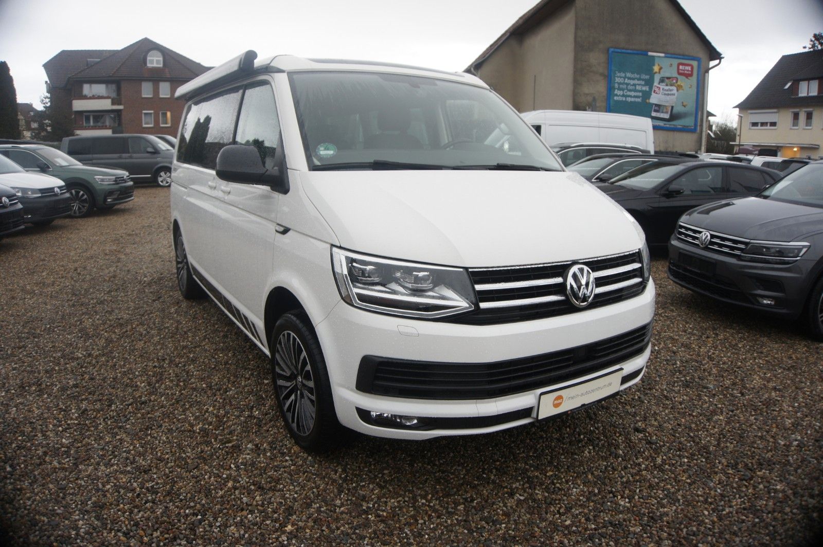 Fahrzeugabbildung Volkswagen T6 California California Beach Edition Aufstelld