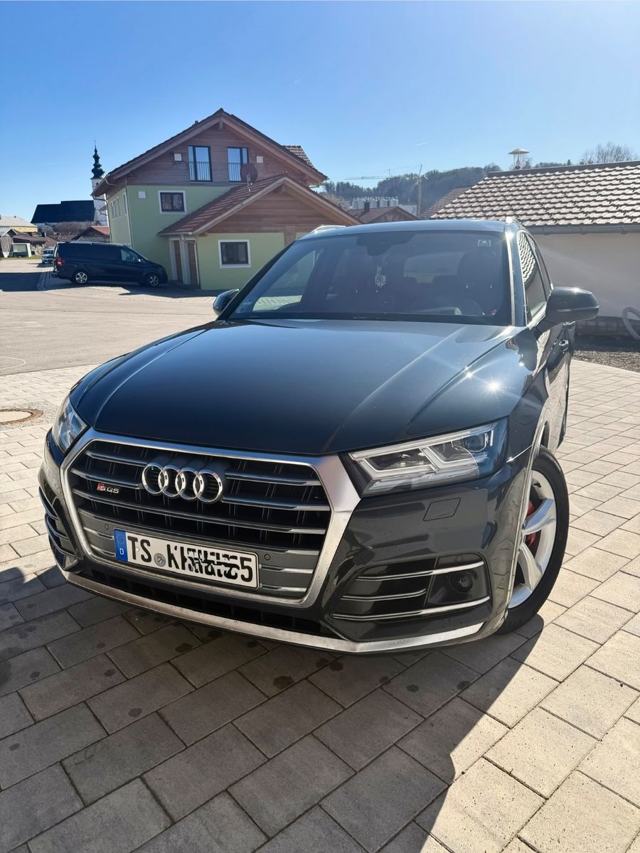 AUDI SQ5 3.0 TFSI mit fast Vollausstattung 