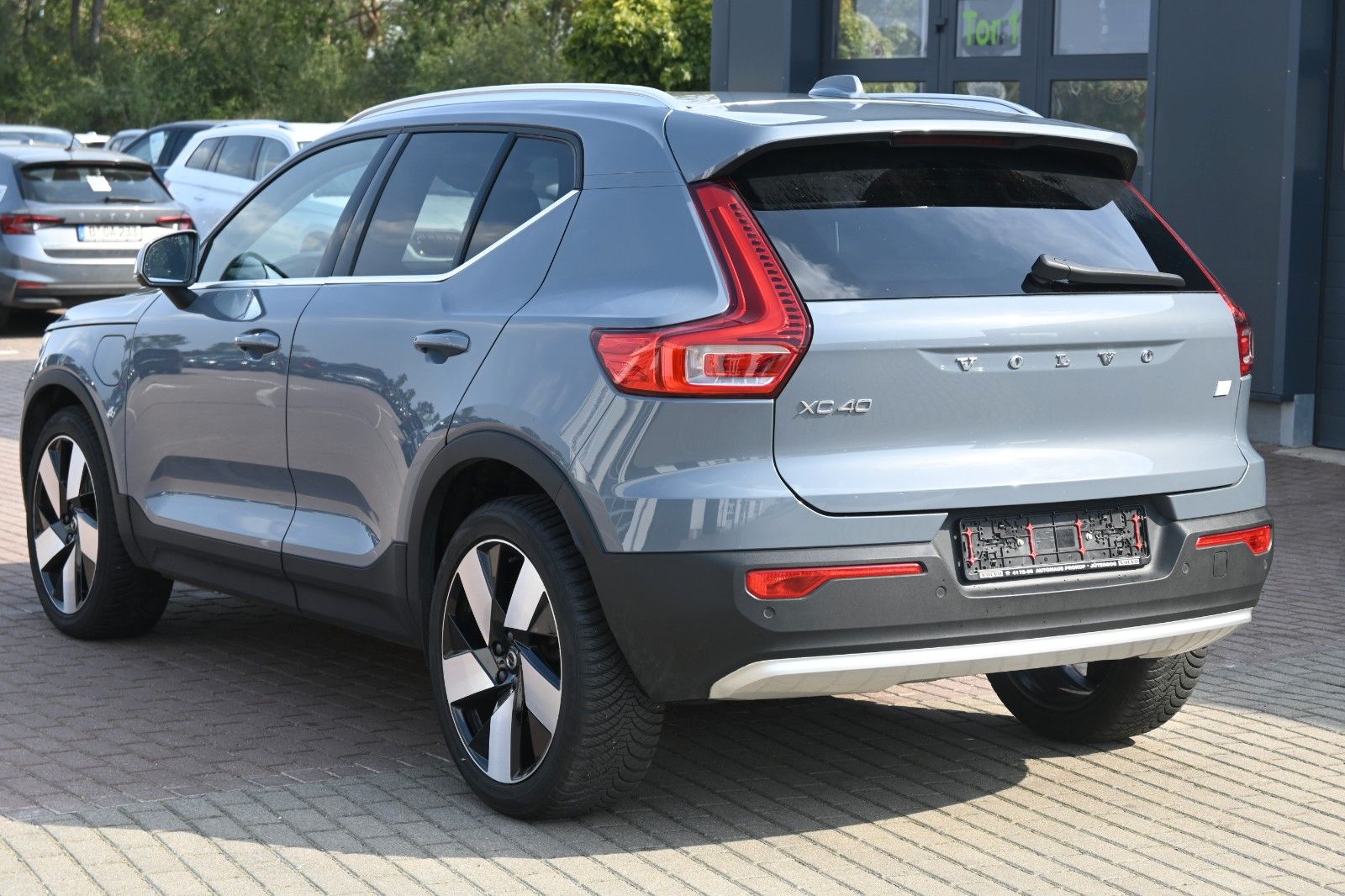 Fahrzeugabbildung Volvo XC40 T5 Recharge Plug-In Hybrid Plus Bright