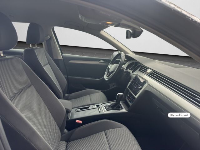 Volkswagen Passat Variant - Bild 6