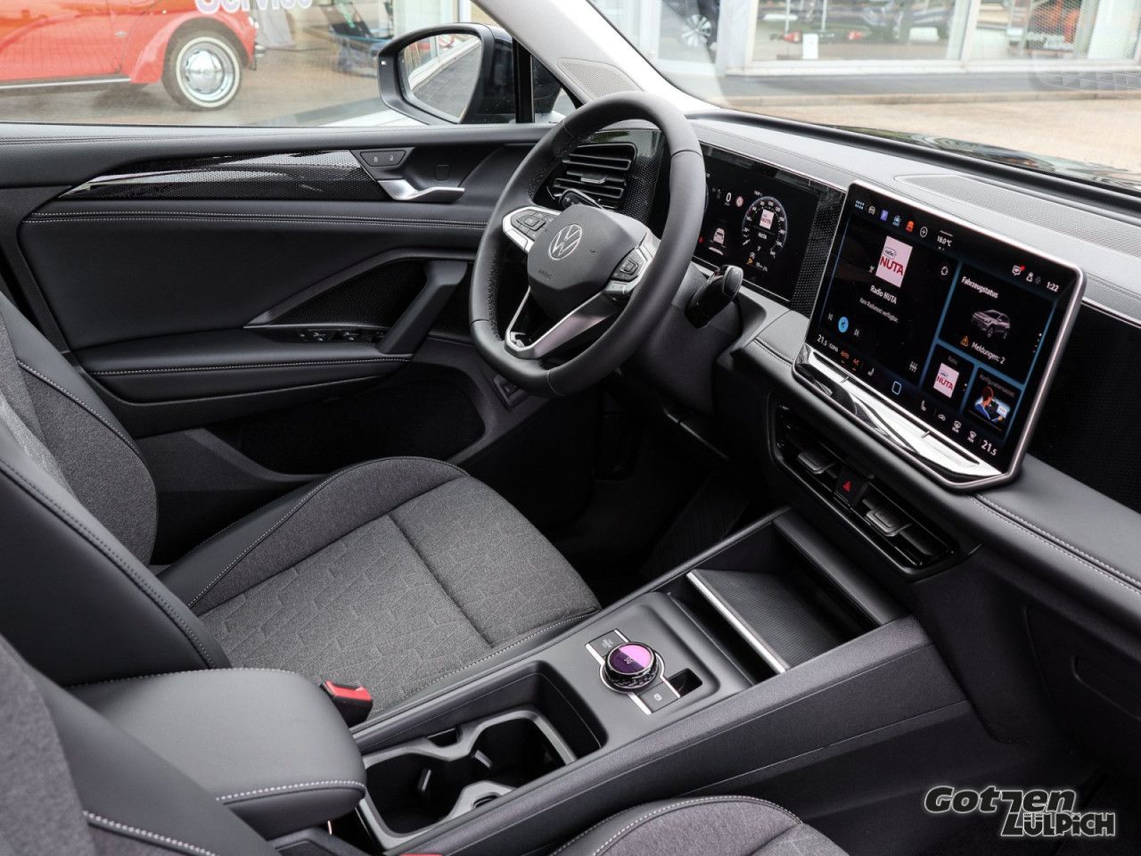 Fahrzeugabbildung Volkswagen Tiguan 1.5 eTSI 110 kW Life DSG PDC LED-Plus