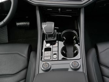 Volkswagen Touareg - 7