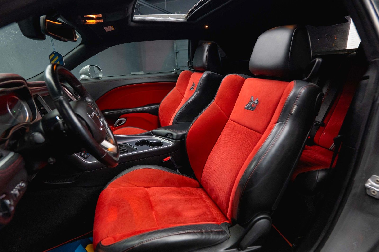 Fahrzeugabbildung Dodge Challenger 6.4 V8 SRT 392 R/T SCAT PACK WIDEBODY