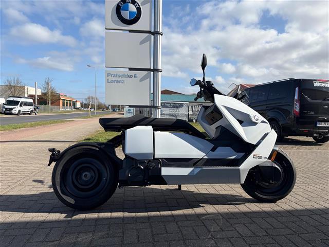 BMW CE 04