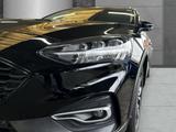 Ford Focus Active ECOBOOST Design Komfort-Paket AHK-a - Ford Focus: Active Design