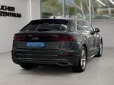 Audi Q8 45 TDI quattro, Pano, 1.Hand, Insp. Neu - gebrauchte Audi Q8 aus dem Jahr 2022