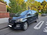 Hyundai H-1 Starex - Hyundai: Starex