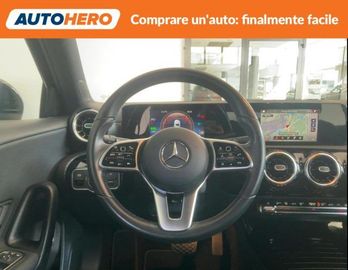 Mercedes A 250 - 12