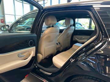 MYAUTOCENTER – Gebraucht- und Jahreswagen mit Werkstattservice in Pfaffenhofen Mercedes-Benz E 400 4Matic *TÜV*AHK*Standh*Avantgarde*
