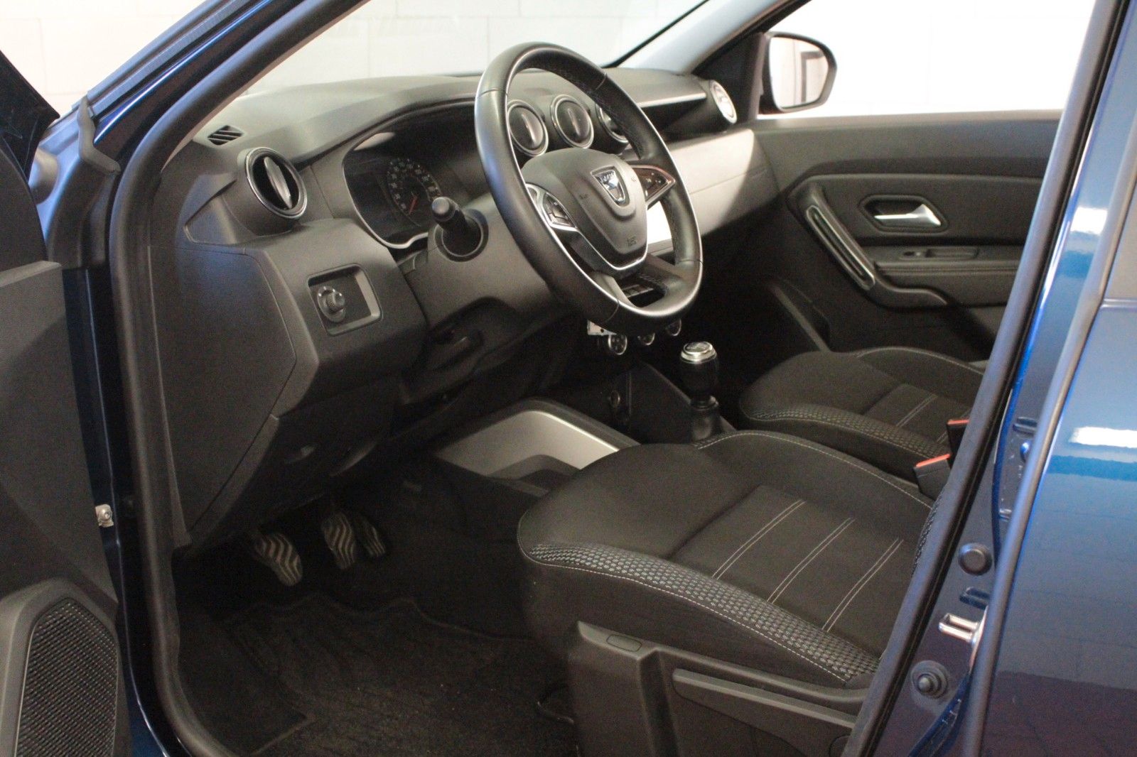Fahrzeugabbildung Dacia Duster Blue dci115 Prestige*4x4 Allrad