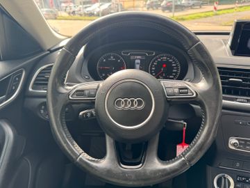 Audi Q3 - 10