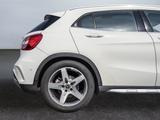 Mercedes-Benz GLA 250 AMG KOM AMG PANO PDC SHD SHZ - weiße Mercedes-Benz GLA 250
