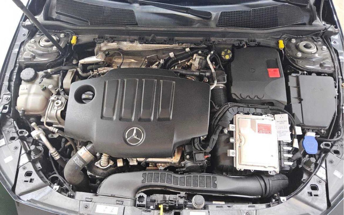 Fahrzeugabbildung Mercedes-Benz CLA 220d SB 8G AMG/LED+/ACC/HUD/PANO/VIRTU/19"LM