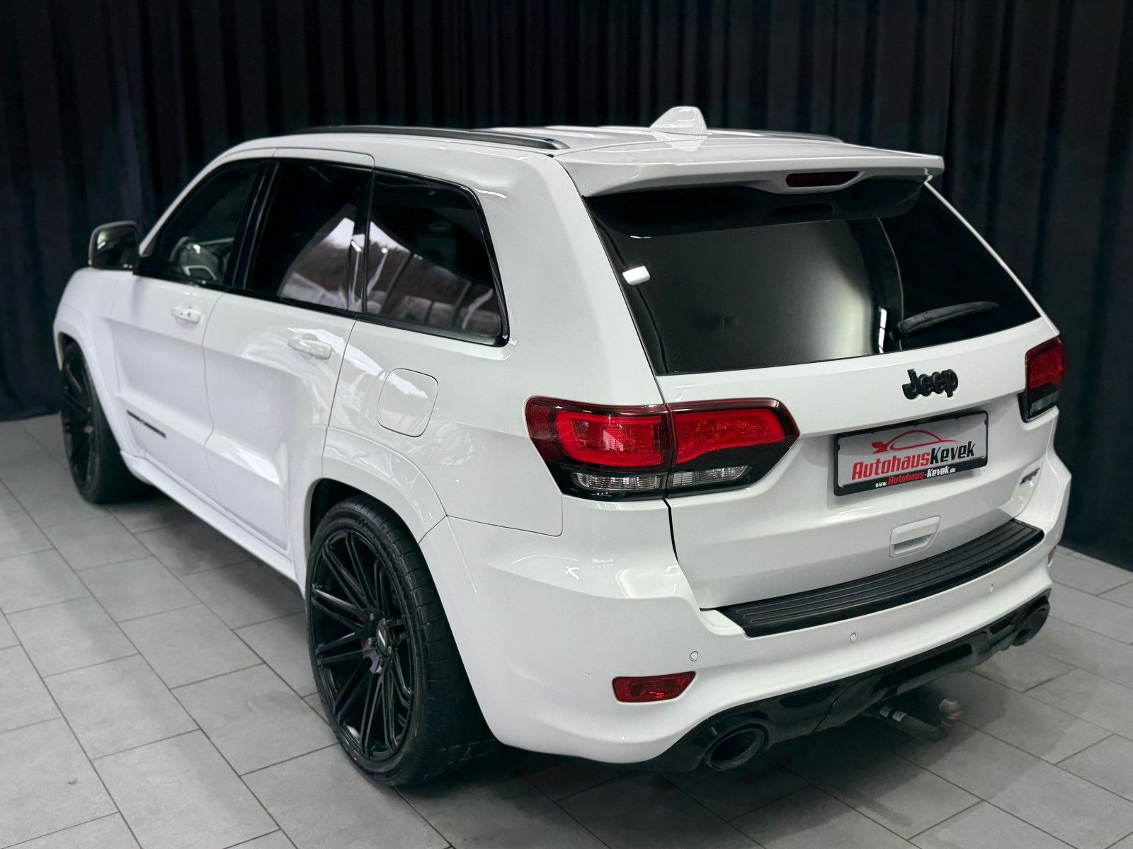 Fahrzeugabbildung Jeep Grand Cherokee 6.4 V8 HEMI SRT|H&K|D-FZG|