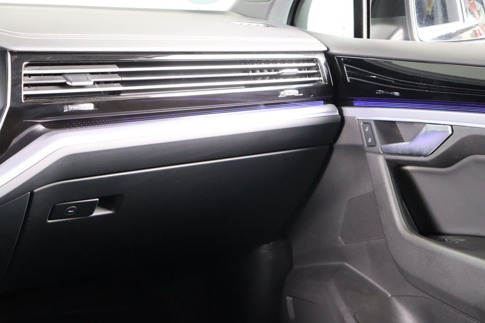 Fahrzeugabbildung Volkswagen Touareg * Standhzg./-lüftung * Memory * Matrix R