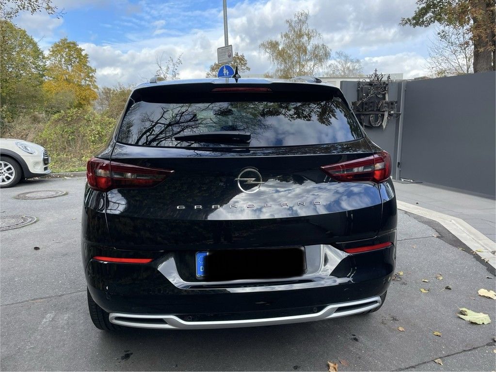 Fahrzeugabbildung Opel Grandland ATUltimate