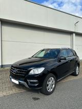 Mercedes-Benz ML 250 BlueTEC 4MATIC - - Mercedes-Benz ML 250 aus 2012