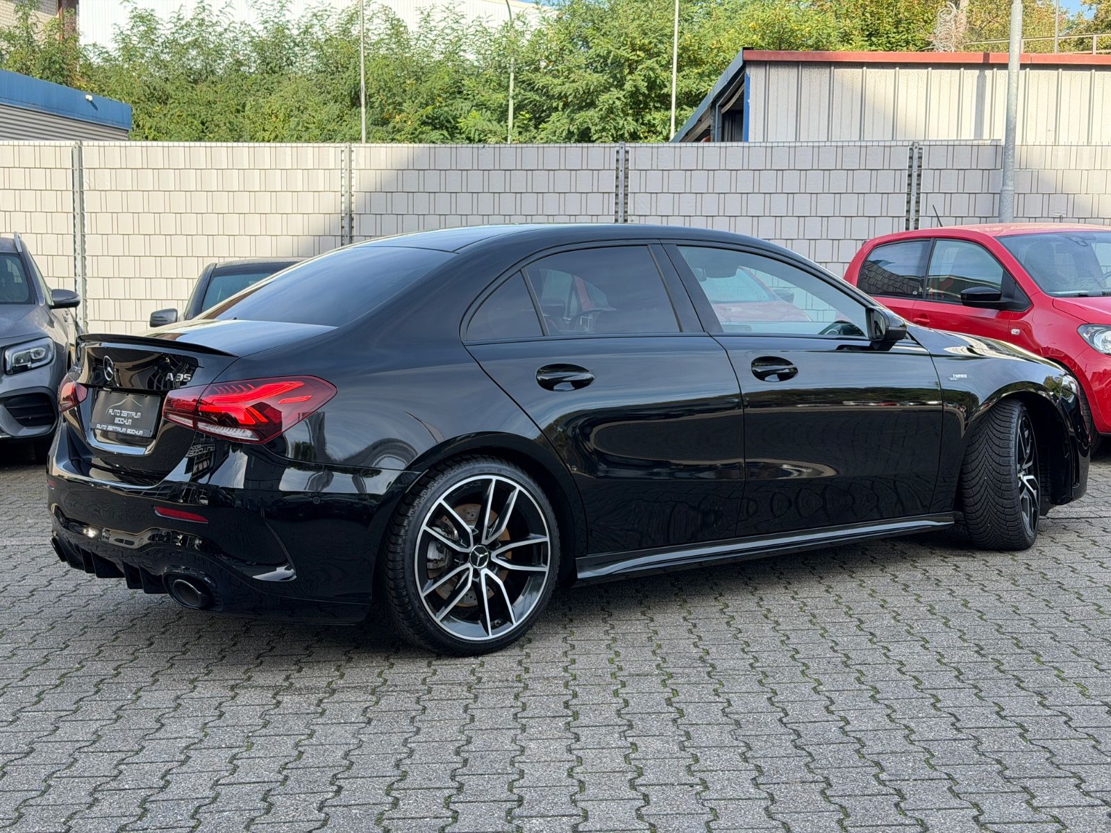 Mercedes-Benz A 35 AMG A Limousine 4Matic Night-Paket LED imagem 2