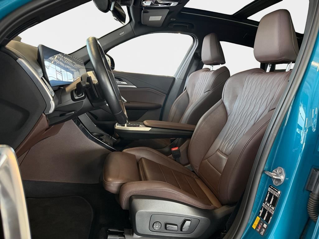 BMW iX1 xDrive30 M Sport AHK+ACC+Individual+Pano+ foto 10