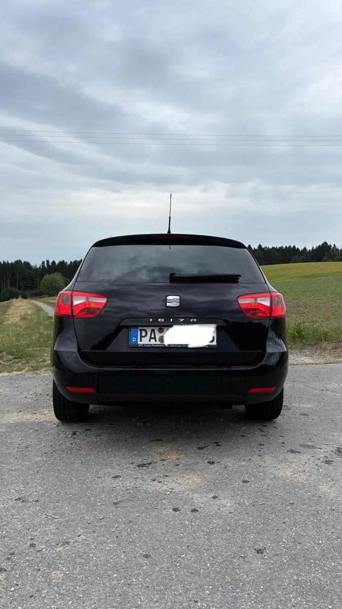 Seat Ibiza 2011 — engine 1.598 cm³, 90 HP (66kW)