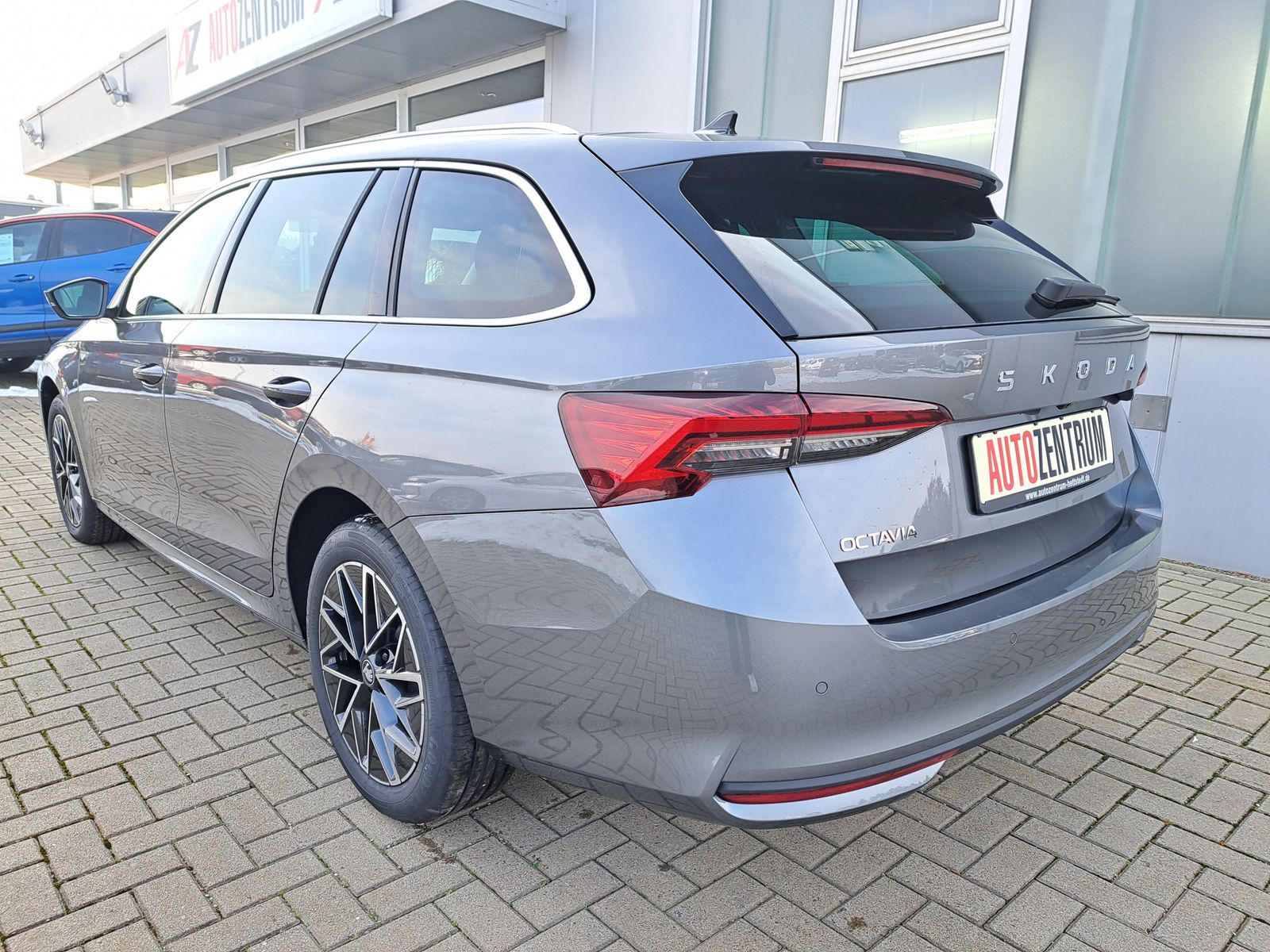 Fahrzeugabbildung SKODA Octavia 2.0 TDI Selection LED KAMERA SITZHEIZUNG