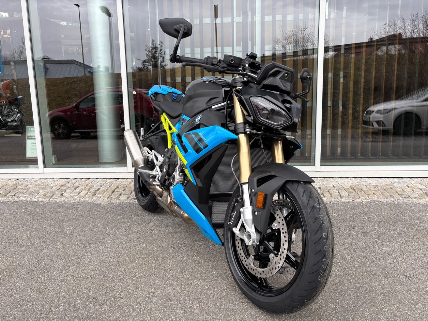 Fahrzeugabbildung BMW S 1000 R Style Sport 2 Pakete