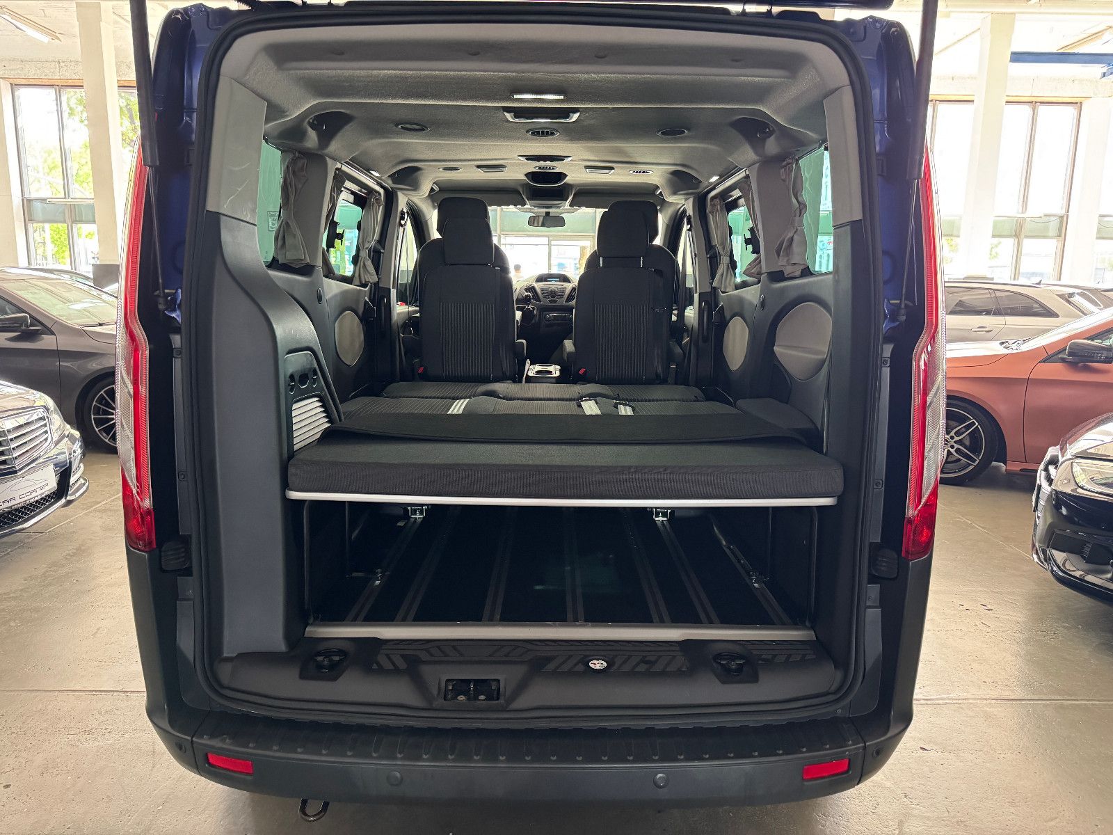 Fahrzeugabbildung Westfalia WESTFALIA BUSINESS EDITION EUROLINE FORD 7SITZER