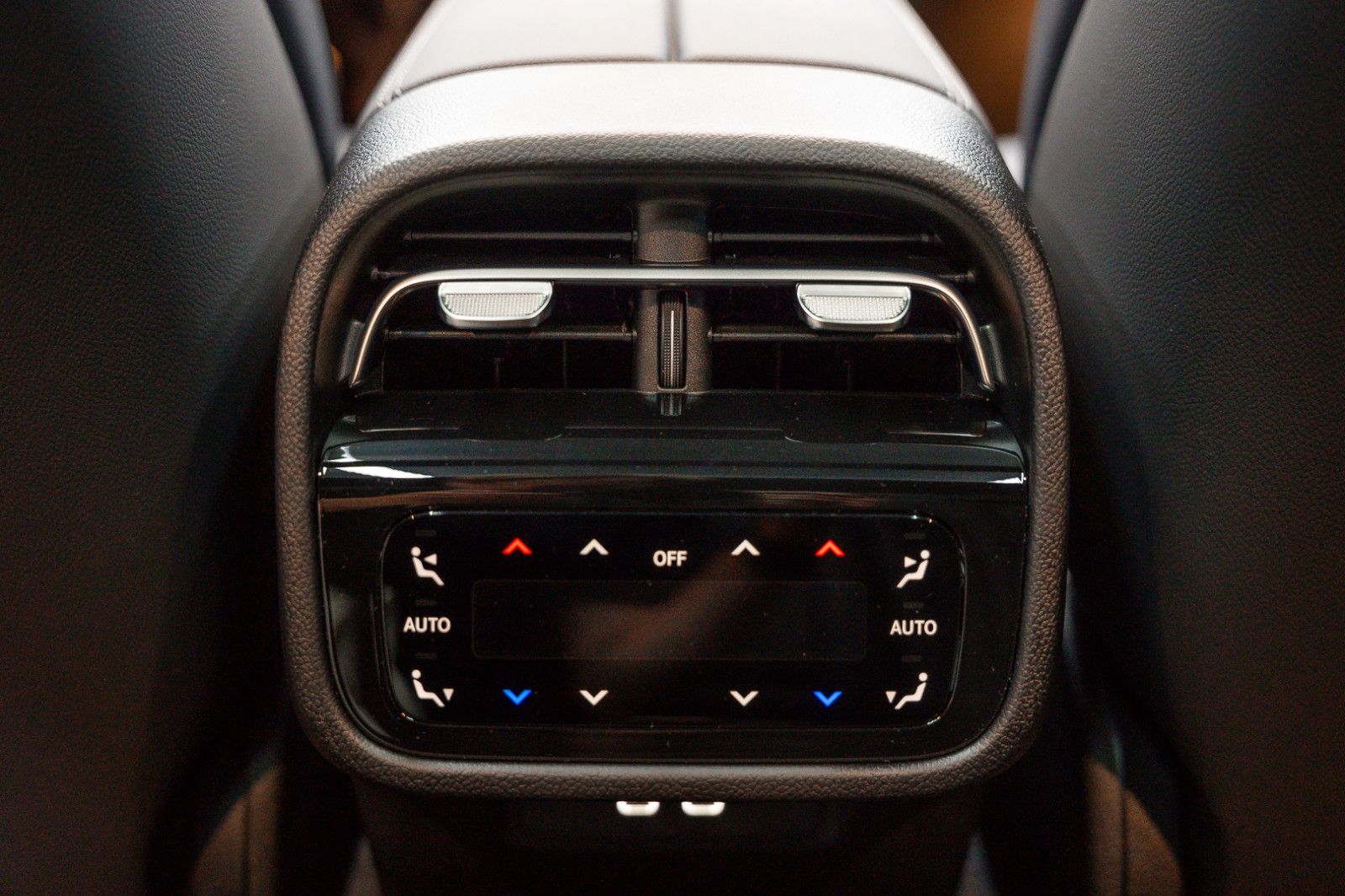 Fahrzeugabbildung Mercedes-Benz E 220d MY25*Premium Plus*Superscreen*20"*Leder-P