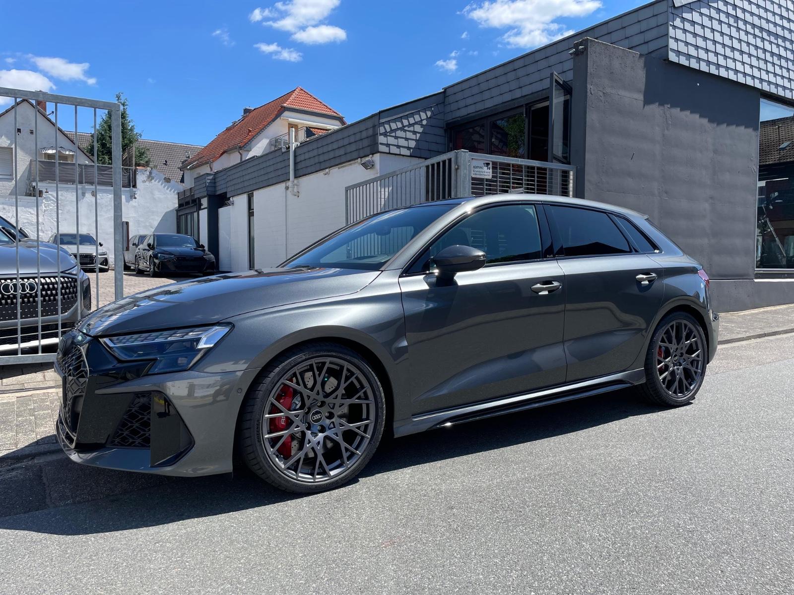Audi RS3 Sportback |RS-Schalensitze|ACC|SONOS|HUD|19"