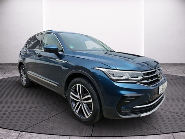 Fahrzeugabbildung Volkswagen Tiguan 2.0 TSI 4M DSG Elegance LED-MATRIX STDHZ
