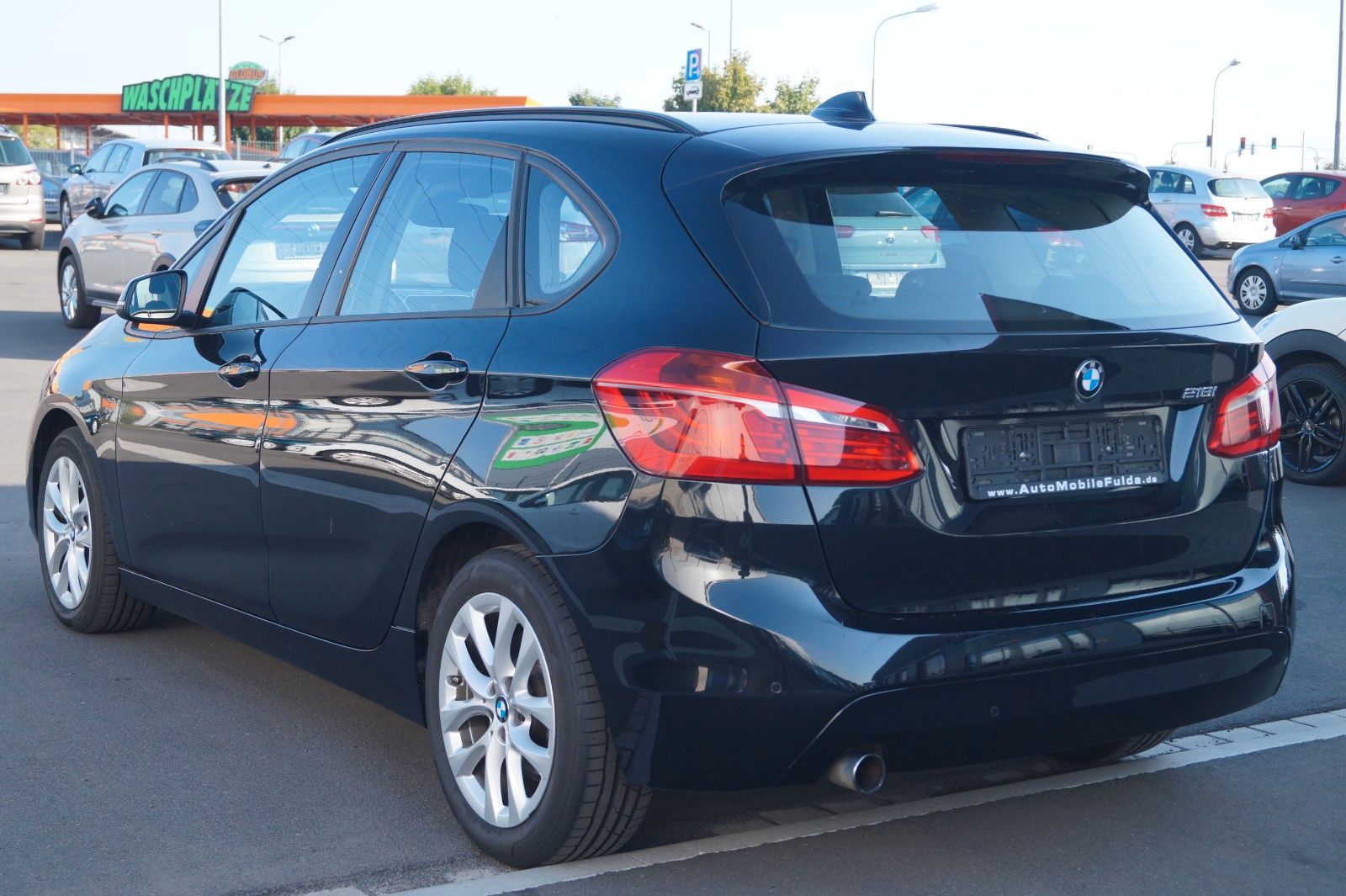 Fahrzeugabbildung BMW 218i  Active Tourer *Automatik
