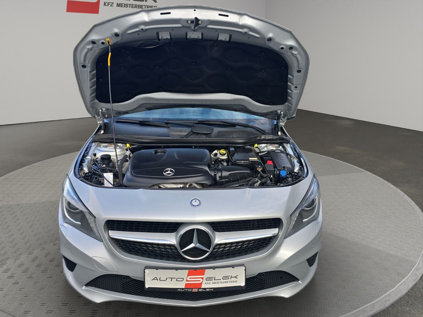 Fahrzeugabbildung Mercedes-Benz 180 CLA Shooting Brake /AUT/NAVI/PDC/LED/NIGHT