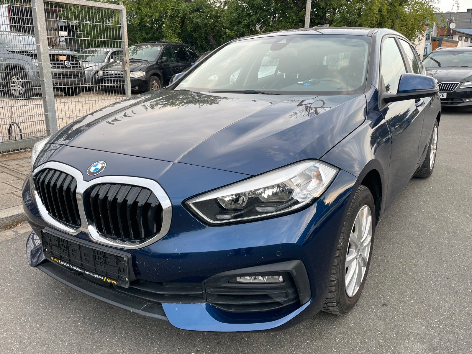 BMW 118i Advantage-F40-Spurhalt, Front Assistent