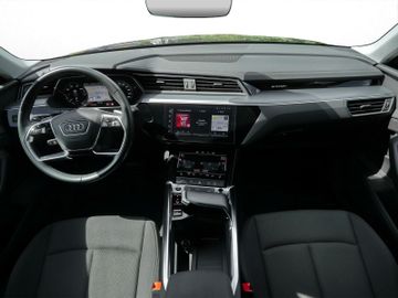 Audi Q8 e-tron - 5