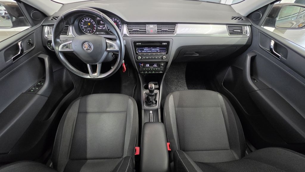 Spaceback 1.6 TDI Xenon 1.Hand SHZ PDC