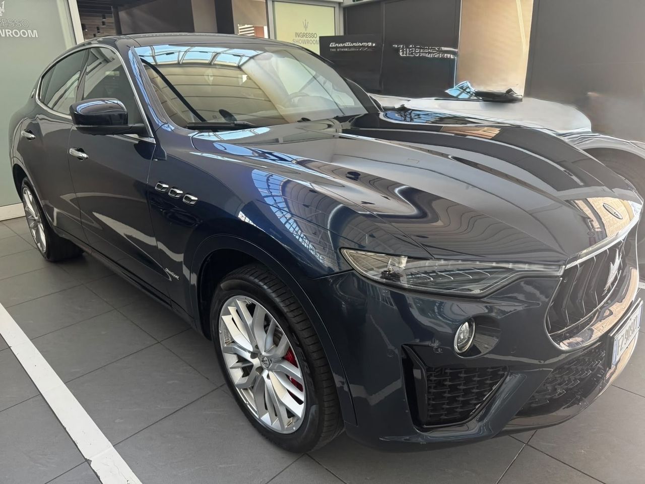 Maserati Levante V6 Diesel 275 CV AWD Granlusso imagem 2