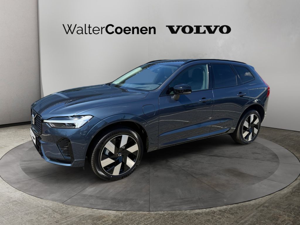 VOLVO XC60 T6 AWD Plug-in Hybrid Plus Dark  360°