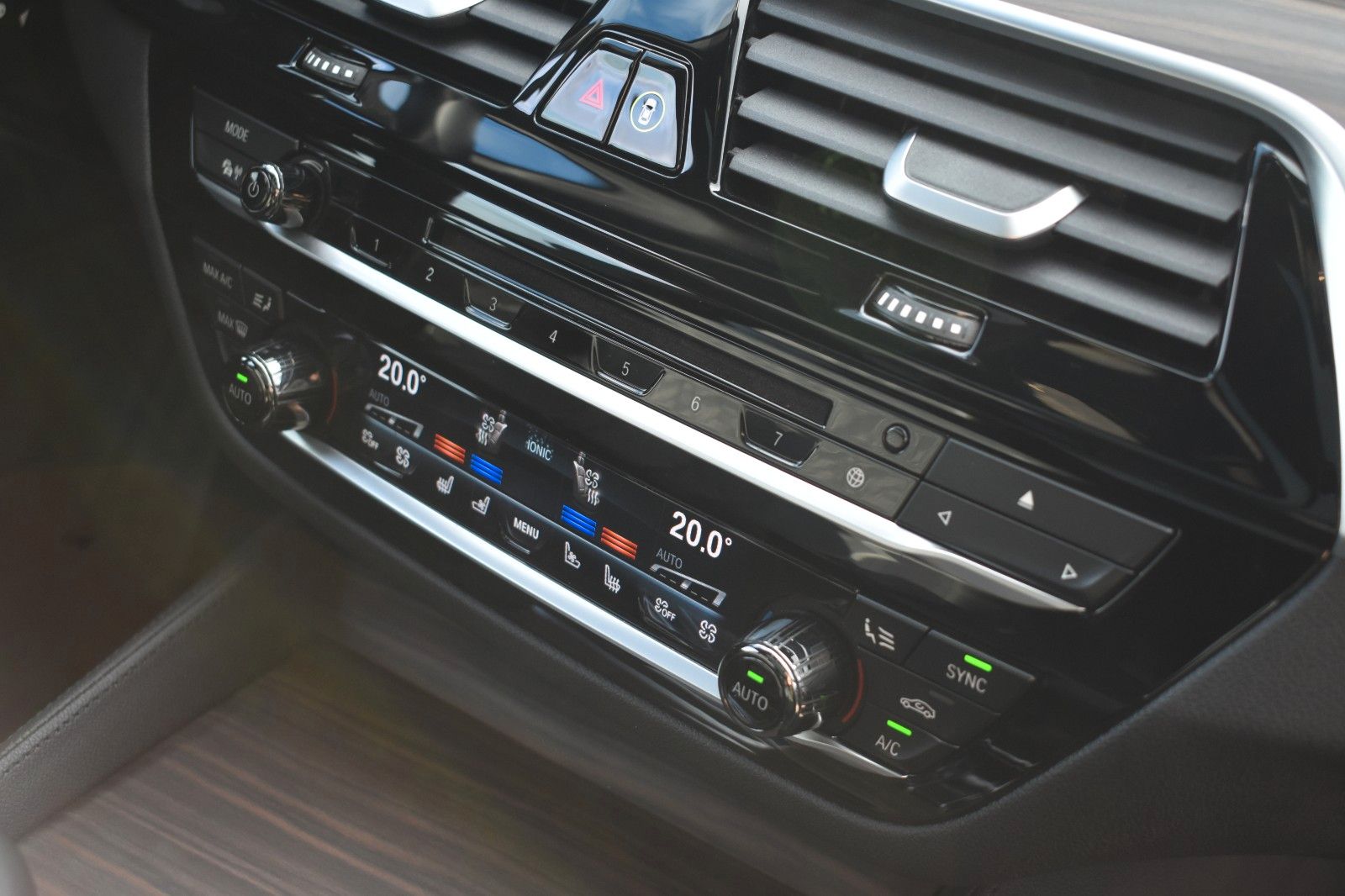 Fahrzeugabbildung BMW 630d GT xDrive Luxury Inegral Massage B&W Pan TV