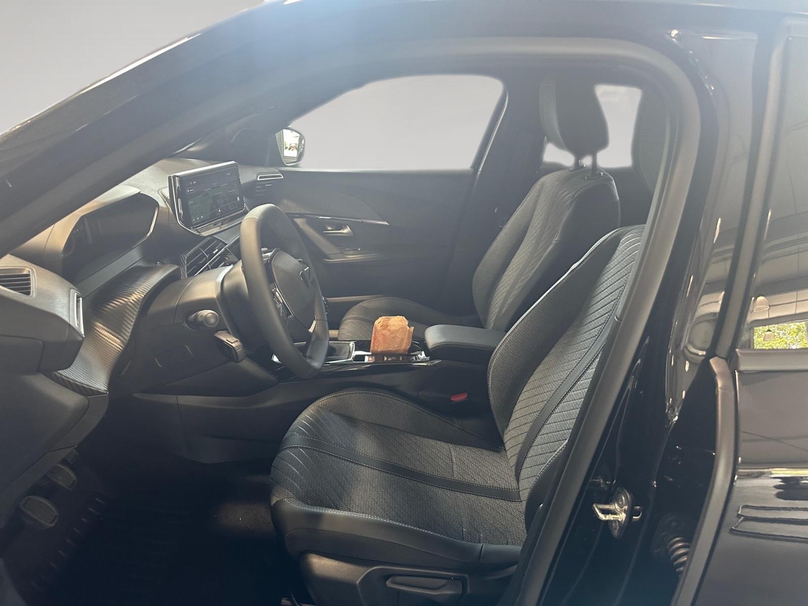 Peugeot 2008 Benzin 100 Allure