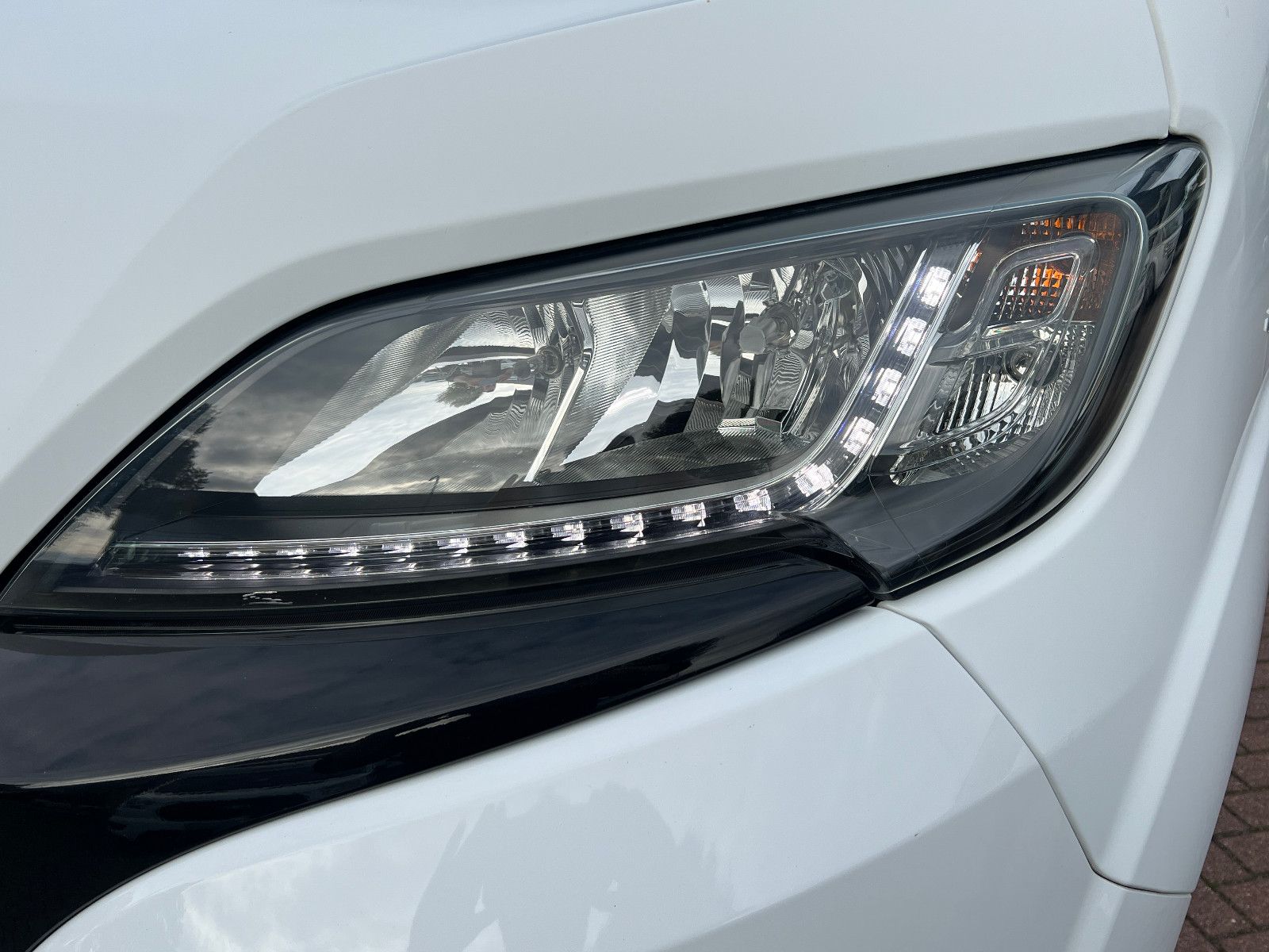 Fahrzeugabbildung Carado T 348 FIAT DUCATO 150 PS *1.HAND*DACHKLIMA*